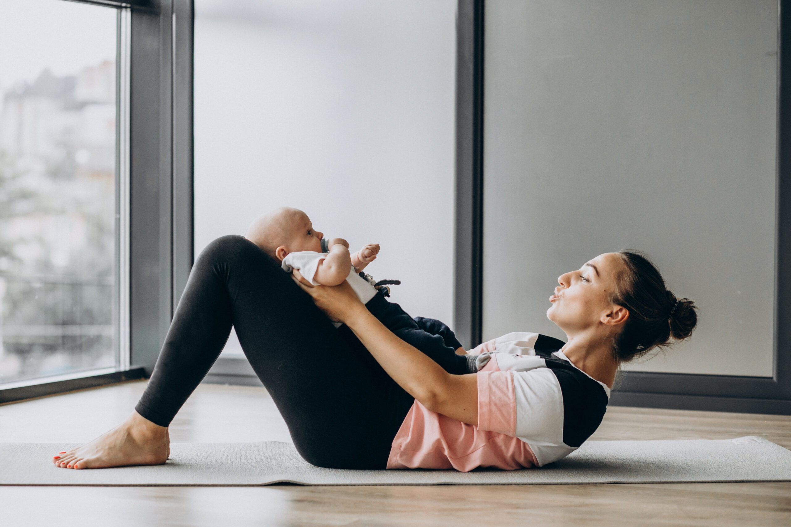 Babytummel – hold hos FysioX